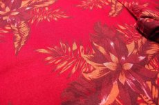 画像4: 赤が好きな貴方へ｜新品｜Black on　TETE HOMME（テットオム）｜ストレッチ素材　ツイル花柄ショートパンツ（レッド）｜Mサイズ（ウエスト：79-80cm）｜メンズ (4)