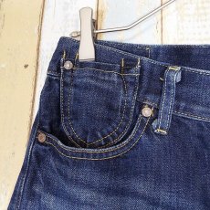 画像3: 【リーバイスジャパン扱い】00's Levi's  センター外し ワイドハーフ デニム ジーンズ  29インチ（ウエスト：80cm）インディゴ【湘南倉庫】レディース古着  (3)