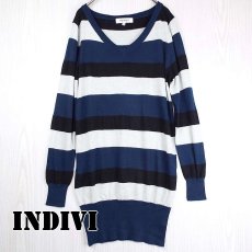 画像1: 【ミディ丈ニット】INDIVI（インディヴィ） Vネック ボーダー 長袖 ニット（セーター）ブルー系｜サイズ：38｜USED　レディース古着 (1)