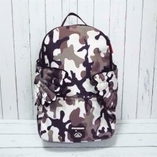 画像1: 【貴重な逸品】Sprayground(スプレーグラウンド) × BLACK PYRAMID（ブラックピラミッド）コラボ　カモフラ柄 　パックパック｜USED (1)