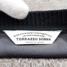 画像8: 【ラメ入りもこもこニット】TORRAZZO DONNA トラッゾドンナ 切替デザイン 長袖ニットセーター フリー（裄丈：73cm）ブラック・グレー【湘南倉庫】レディース古着 (8)