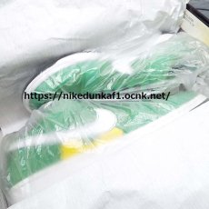 画像10: 304292-311｜新品未使用　2006年製　Nike Dunk SB Low Tokyo Green Taxi （東京無線タクシー）モデル｜サイズ：US9 (27cm）｜１点物 (10)