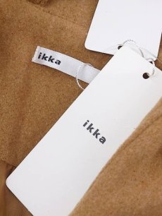 画像9: 【タグつき未使用】ikka（イッカ）固定フード 長袖 ミティ丈コート Mサイズ（肩幅：39cm）キャメルブラウン【湘南倉庫】レディースウェア (9)