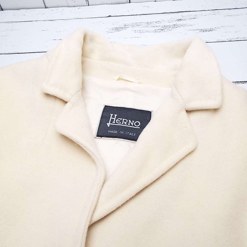 イタリア製 の貴重なビンテージ古着】HERNO（ヘルノ）ミディアム